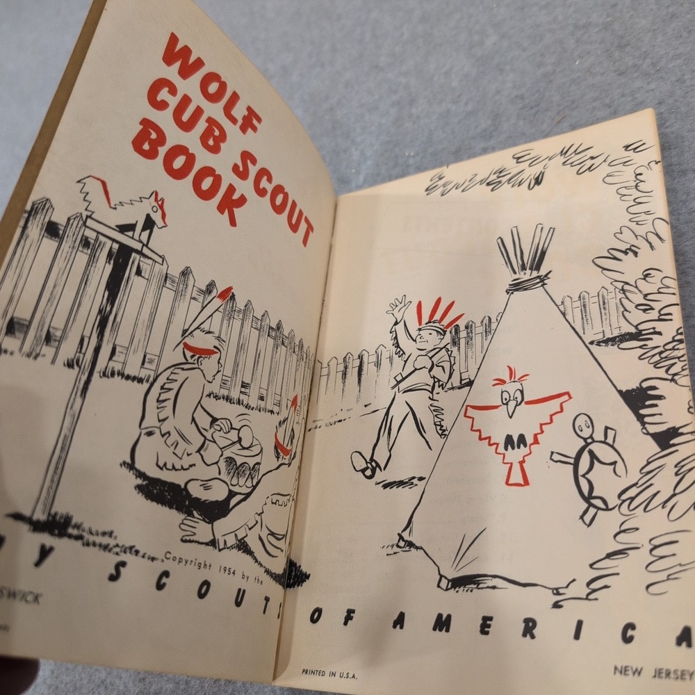 Vintage 1954 Wolf Cub Scout Book Boy Scouts of America BSA Handbook Manual - Picture 3 of 3